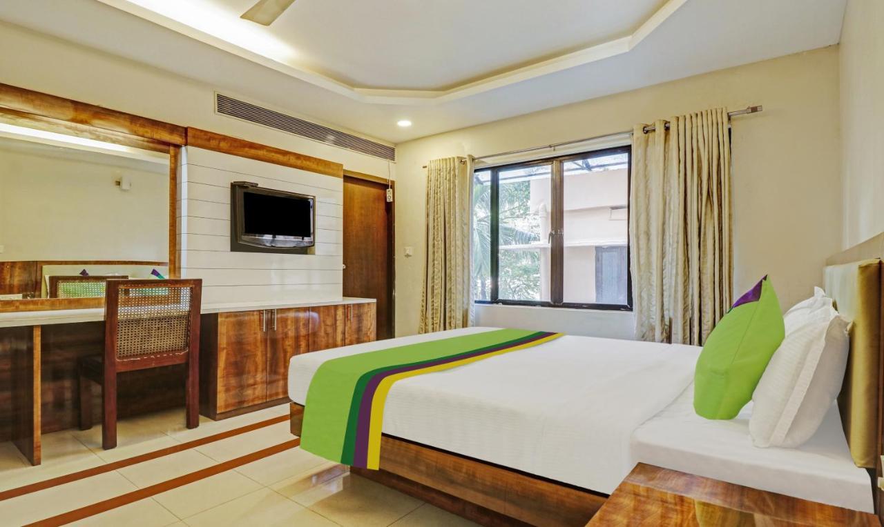 Hotel Treebo Trend Time Square Marine Drive Kochi Exterior foto