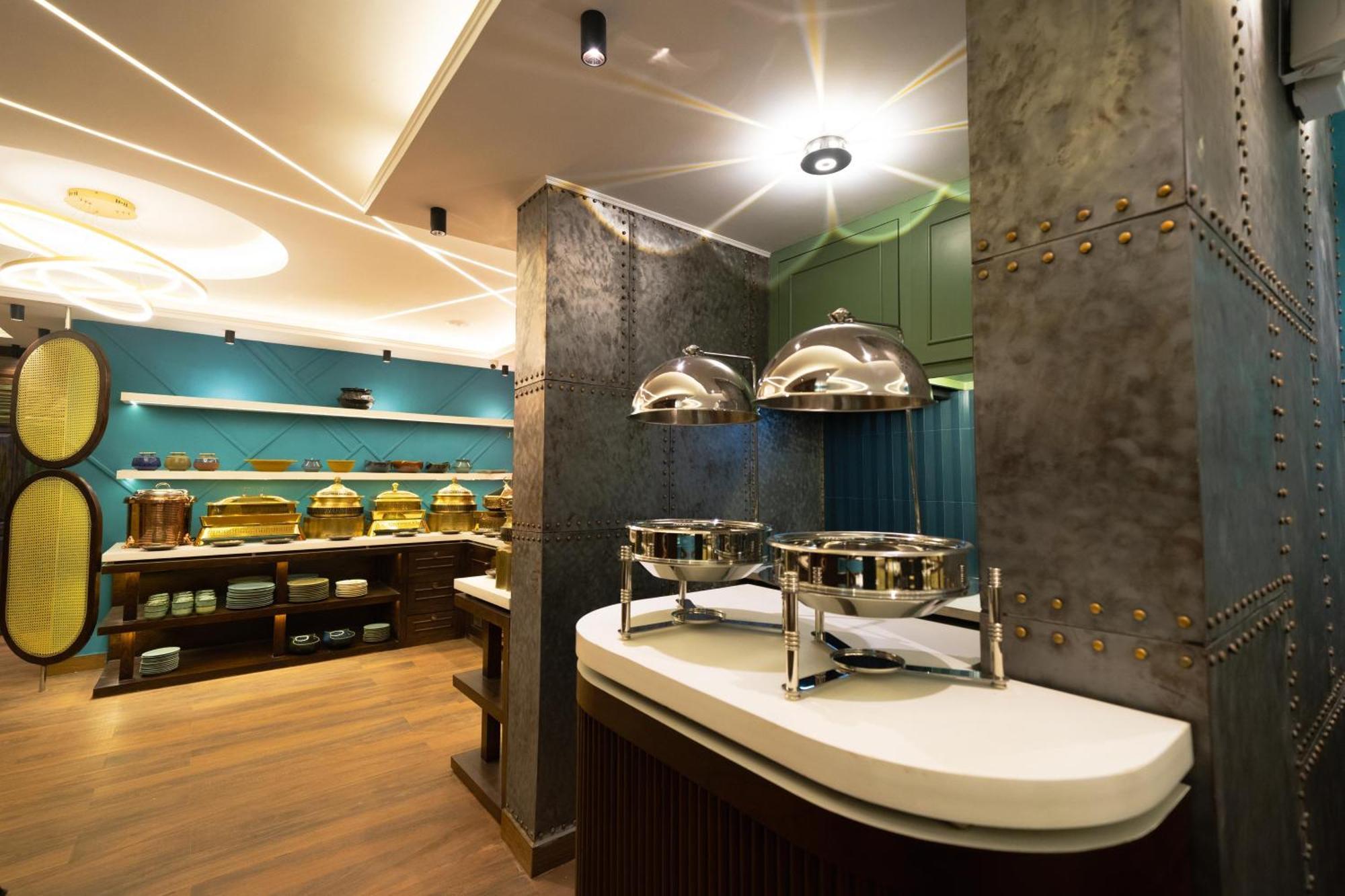 Hotel Treebo Trend Time Square Marine Drive Kochi Exterior foto